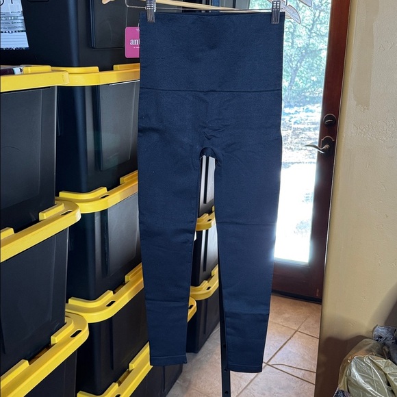 NWT NIP Anti x Proof Seamless Compression Legging Legging Size Small - Picture 10 of 13